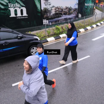 Runner Photo 7951173