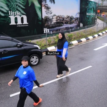 Runner Photo 7951179