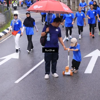 Runner Photo 7951193