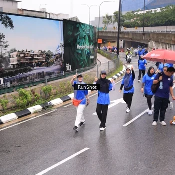Runner Photo 7951231