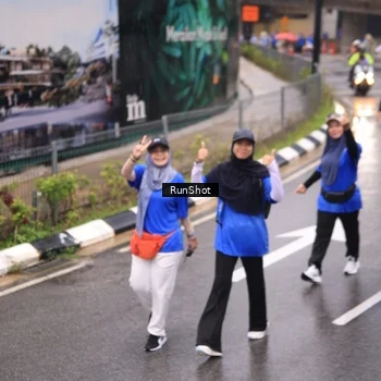 Runner Photo 7951236