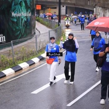 Runner Photo 7951246