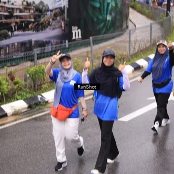 Runner Photo 7951249