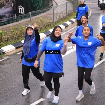Runner Photo 7951257