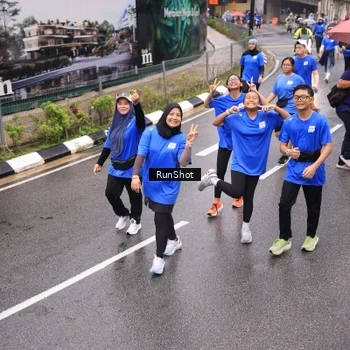 Runner Photo 7951265