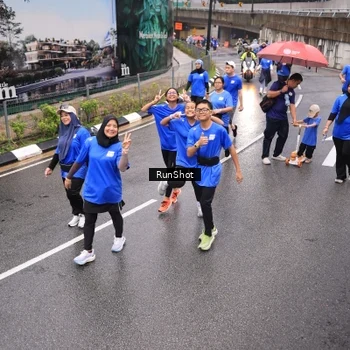 Runner Photo 7951271
