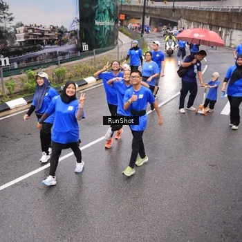 Runner Photo 7951272
