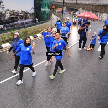Runner Photo 7951273