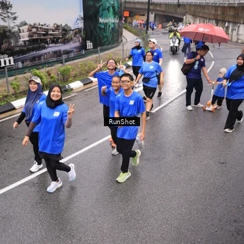Runner Photo 7951276