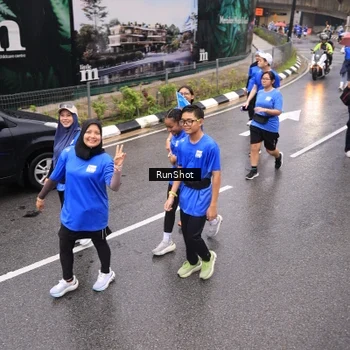 Runner Photo 7951284
