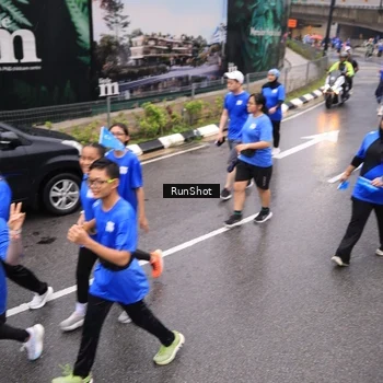 Runner Photo 7951291