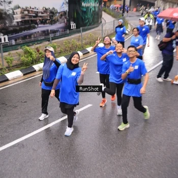 Runner Photo 7951295