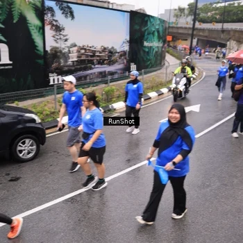 Runner Photo 7951301