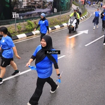 Runner Photo 7951308