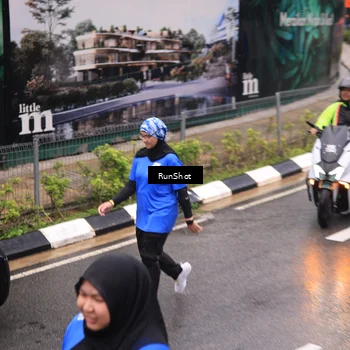 Runner Photo 7951315