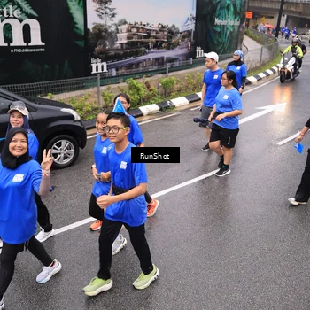 Runner Photo 7951316