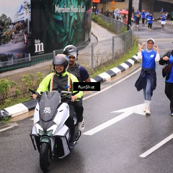 Runner Photo 7951320