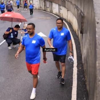 Runner Photo 7951340