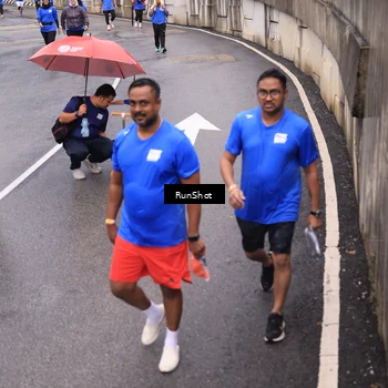 Runner Photo 7951345