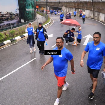 Runner Photo 7951355