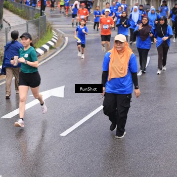 Runner Photo 7951356
