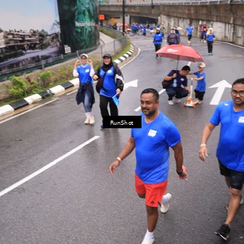 Runner Photo 7951358