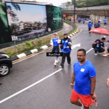 Runner Photo 7951359
