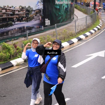 Runner Photo 7951364