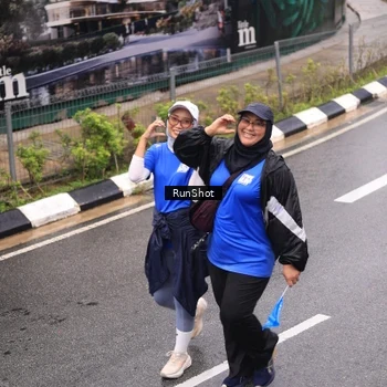 Runner Photo 7951372