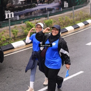 Runner Photo 7951373