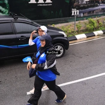 Runner Photo 7951388