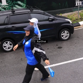 Runner Photo 7951393