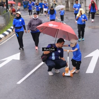 Runner Photo 7951398