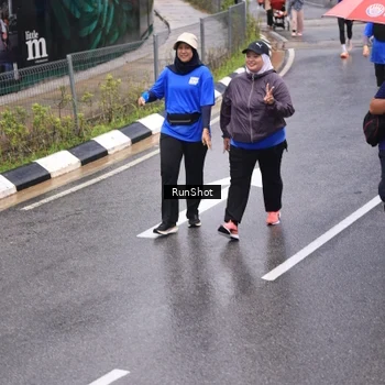 Runner Photo 7951424