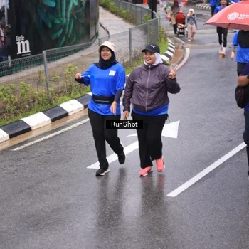 Runner Photo 7951427