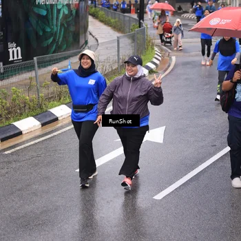 Runner Photo 7951430