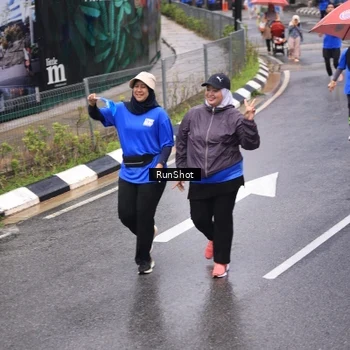 Runner Photo 7951433