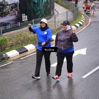 Runner Photo 7951436