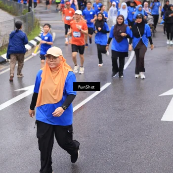 Runner Photo 7951466