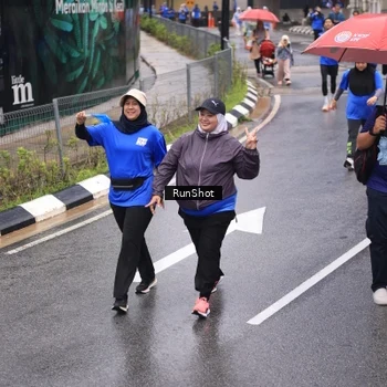Runner Photo 7951470
