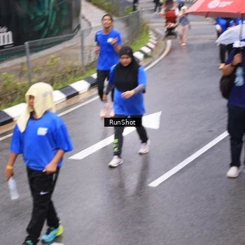 Runner Photo 7951472