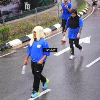 Runner Photo 7951474