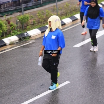 Runner Photo 7951475