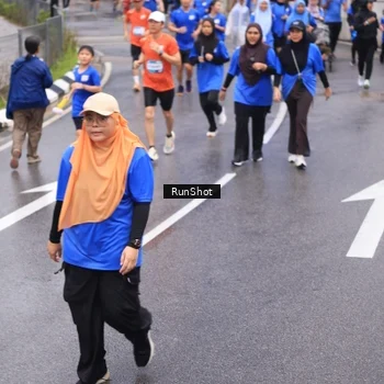 Runner Photo 7951479
