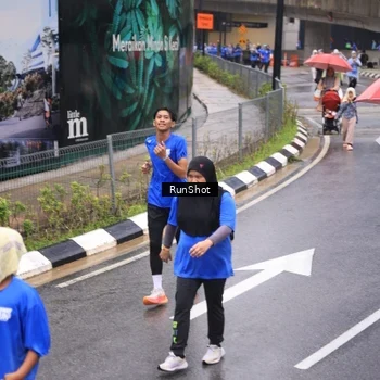 Runner Photo 7951487