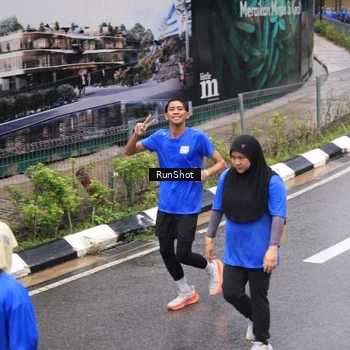 Runner Photo 7951494