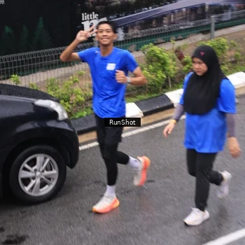 Runner Photo 7951506