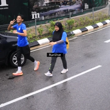 Runner Photo 7951512