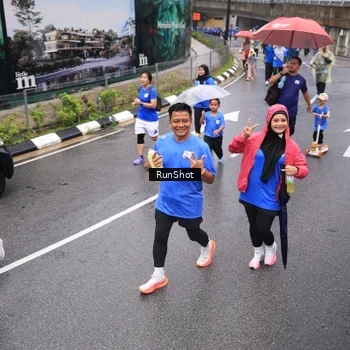 Runner Photo 7951525