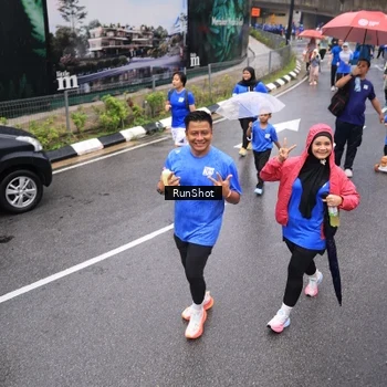 Runner Photo 7951527
